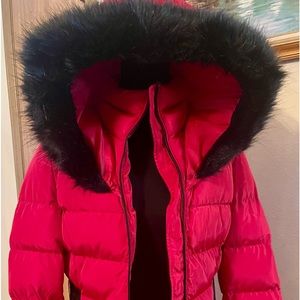 Red Guess puffer coat w/faux fur hood.